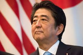 Shinzo Abe sale reelegido como presidente del partido gobernante de Japón