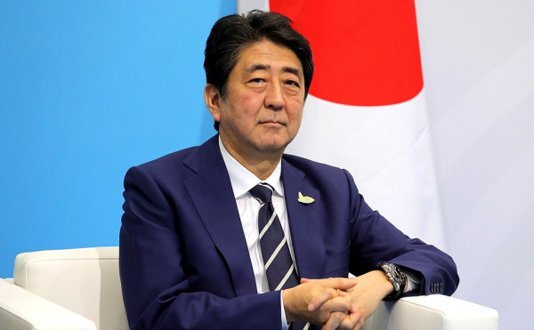 Shinzo Abe se postula de nuevo para liderar su partido y aspira a un tercer mandato como ‘premier’ de Japón