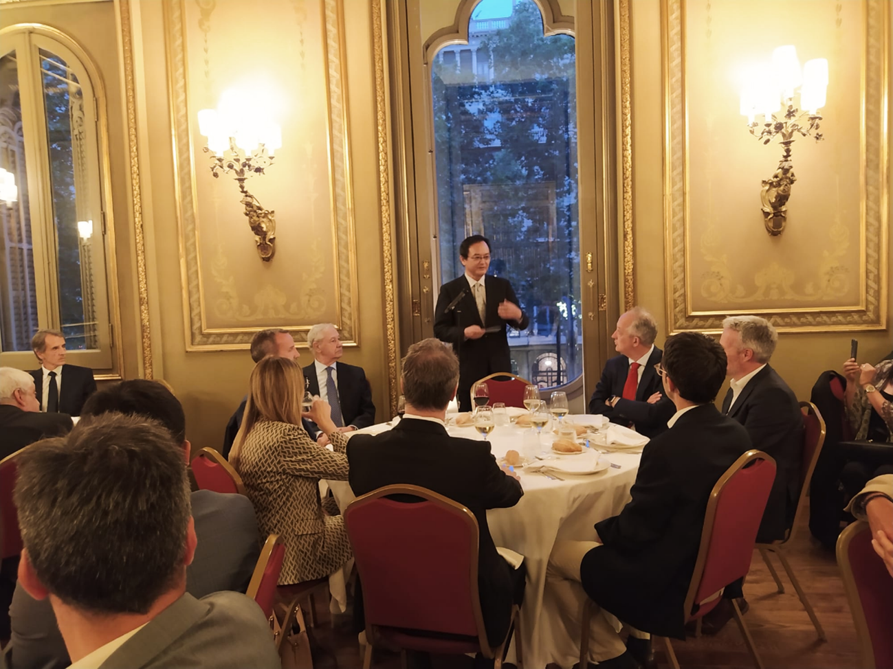 Cenando con el Embajador del Japón en España, el Excmo. Sr. Takahiro Nakamae